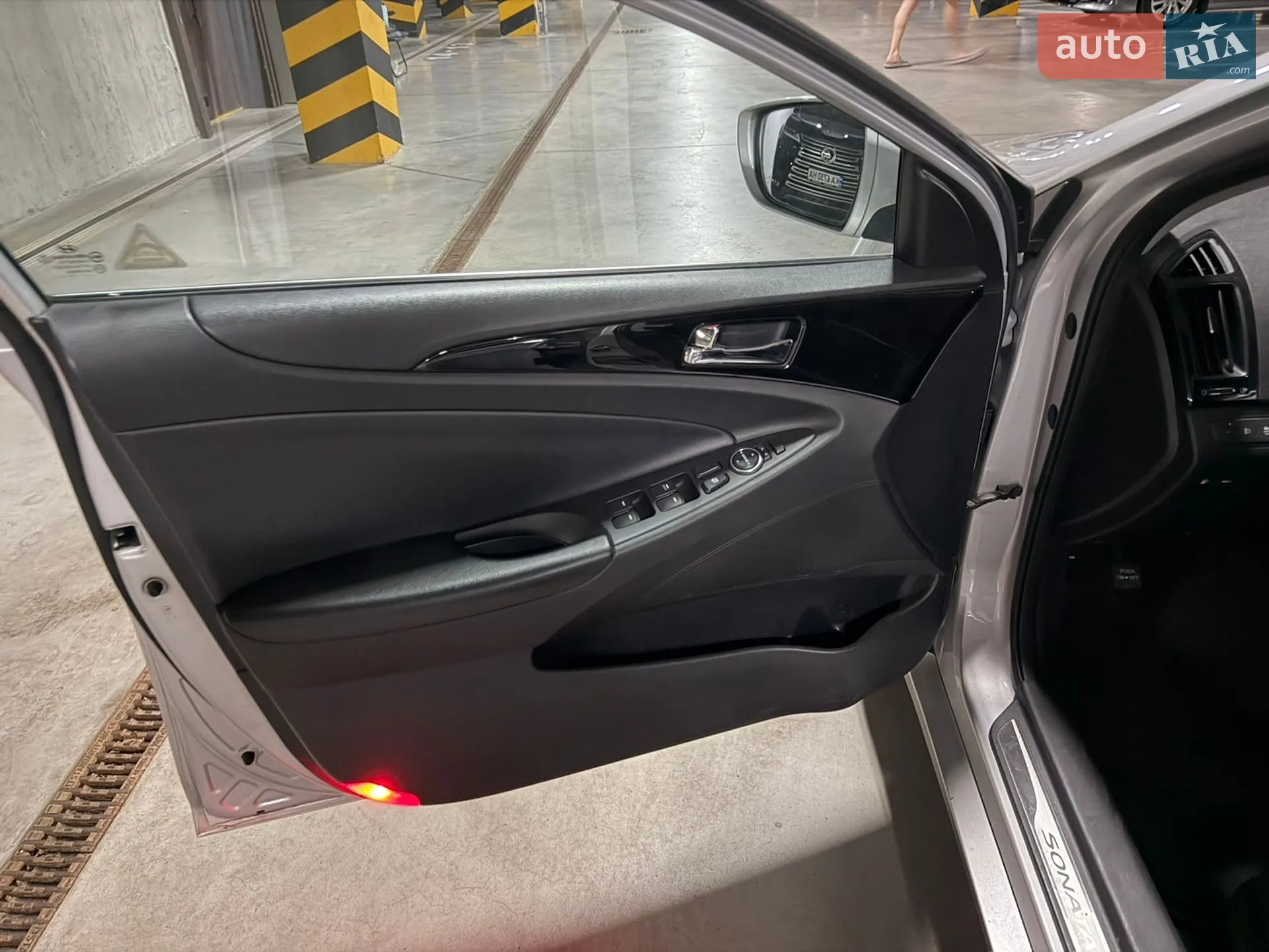 2011 Hyundai Sonata - мініатюра 9
