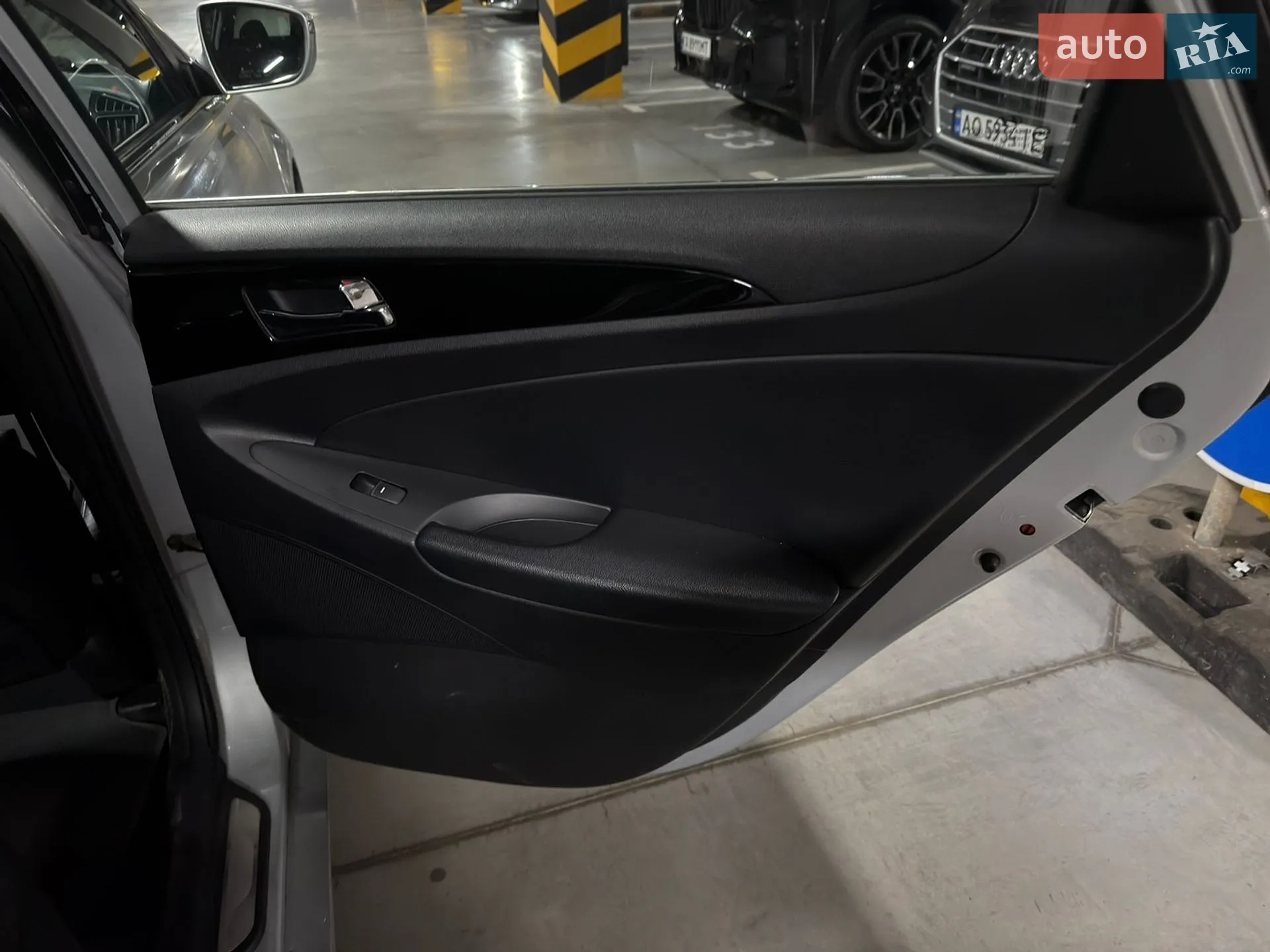 2011 Hyundai Sonata - мініатюра 16