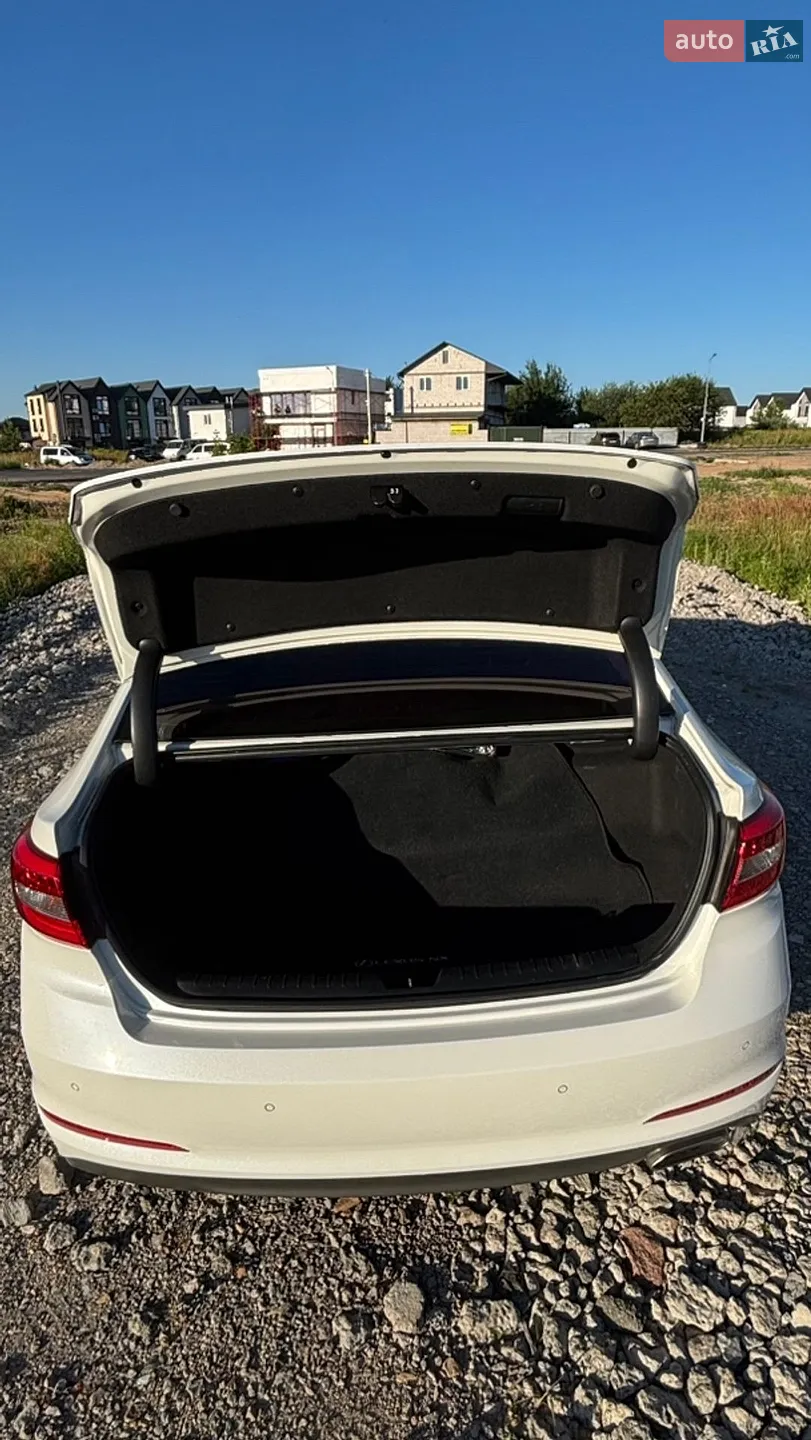 2016 Hyundai Sonata - мініатюра 12