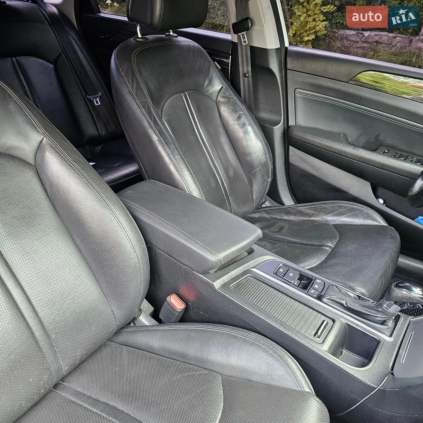 2015 Hyundai Sonata - мініатюра 28