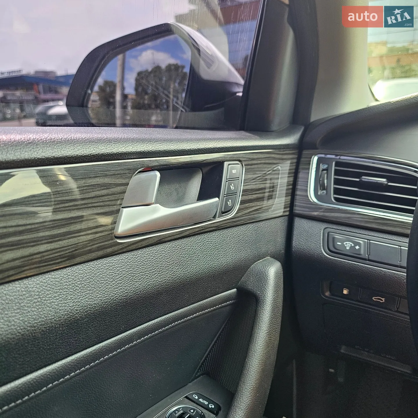 2015 Hyundai Sonata - мініатюра 36