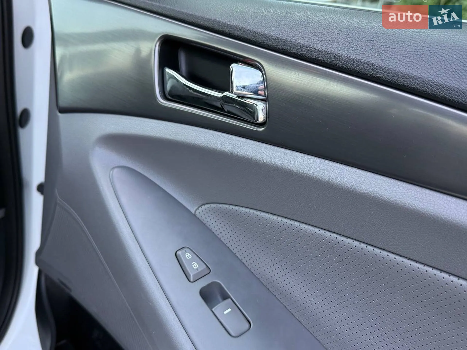 2013 Hyundai Sonata - мініатюра 33