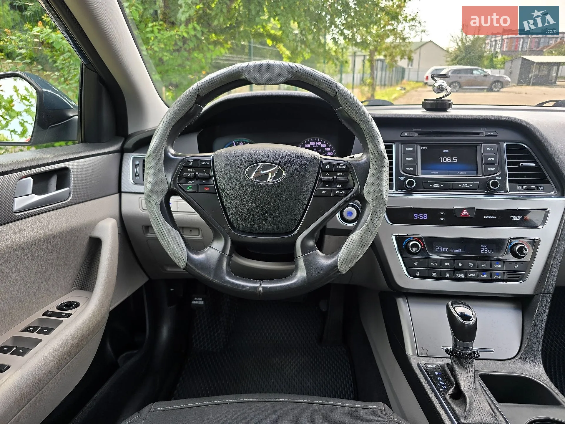 2015 Hyundai Sonata - мініатюра 31