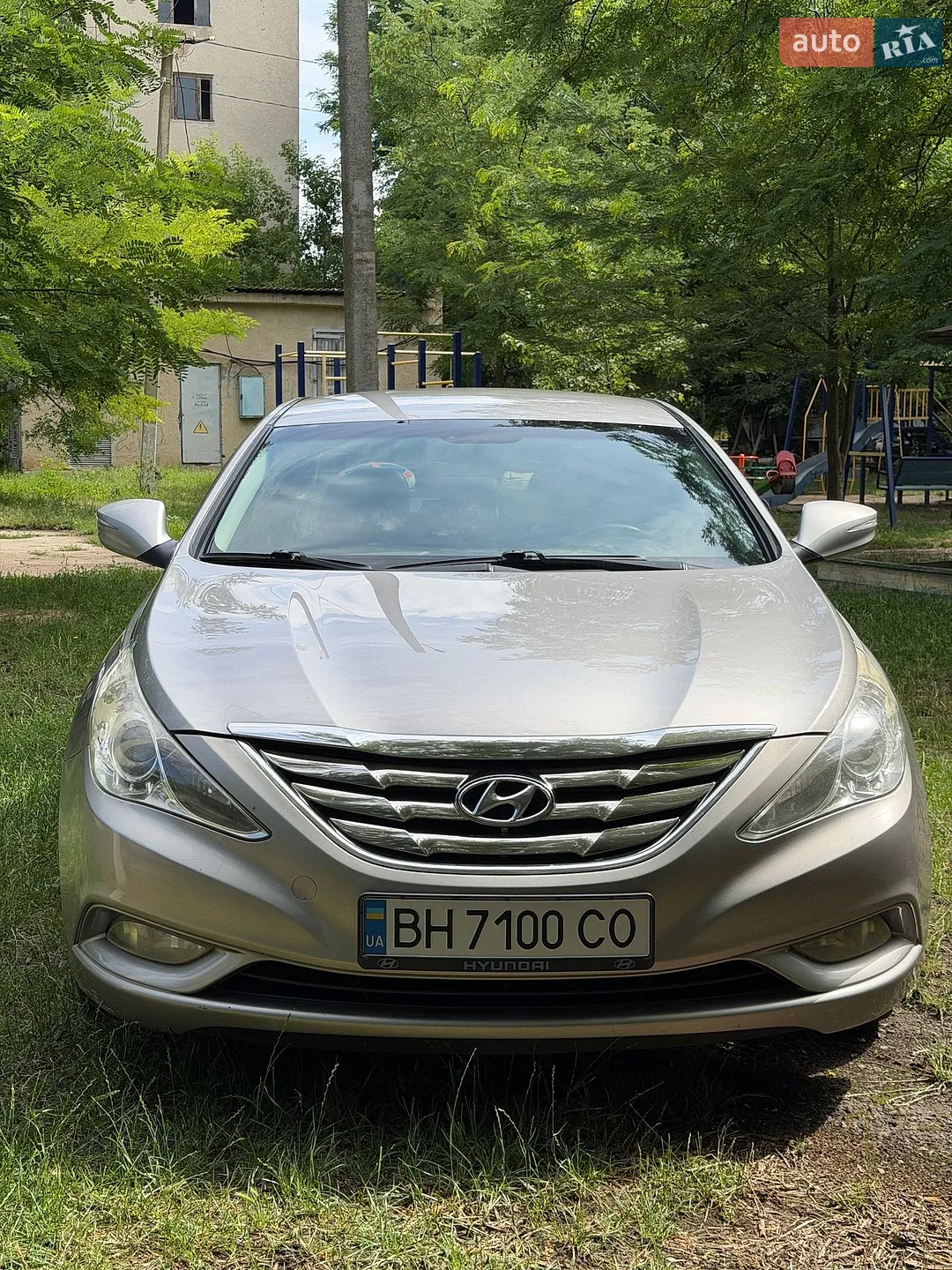 2010 Hyundai Sonata - мініатюра 2