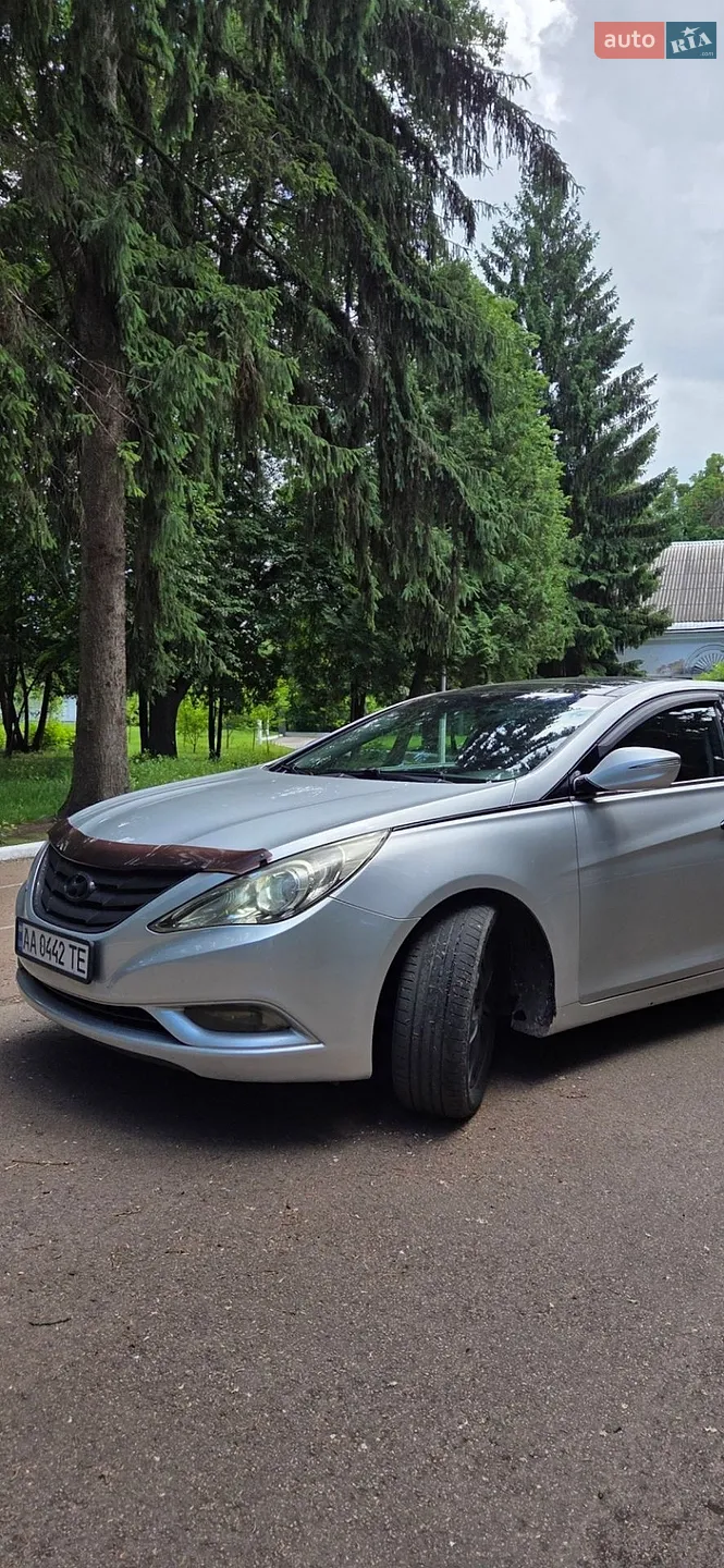 2011 Hyundai Sonata - мініатюра 2