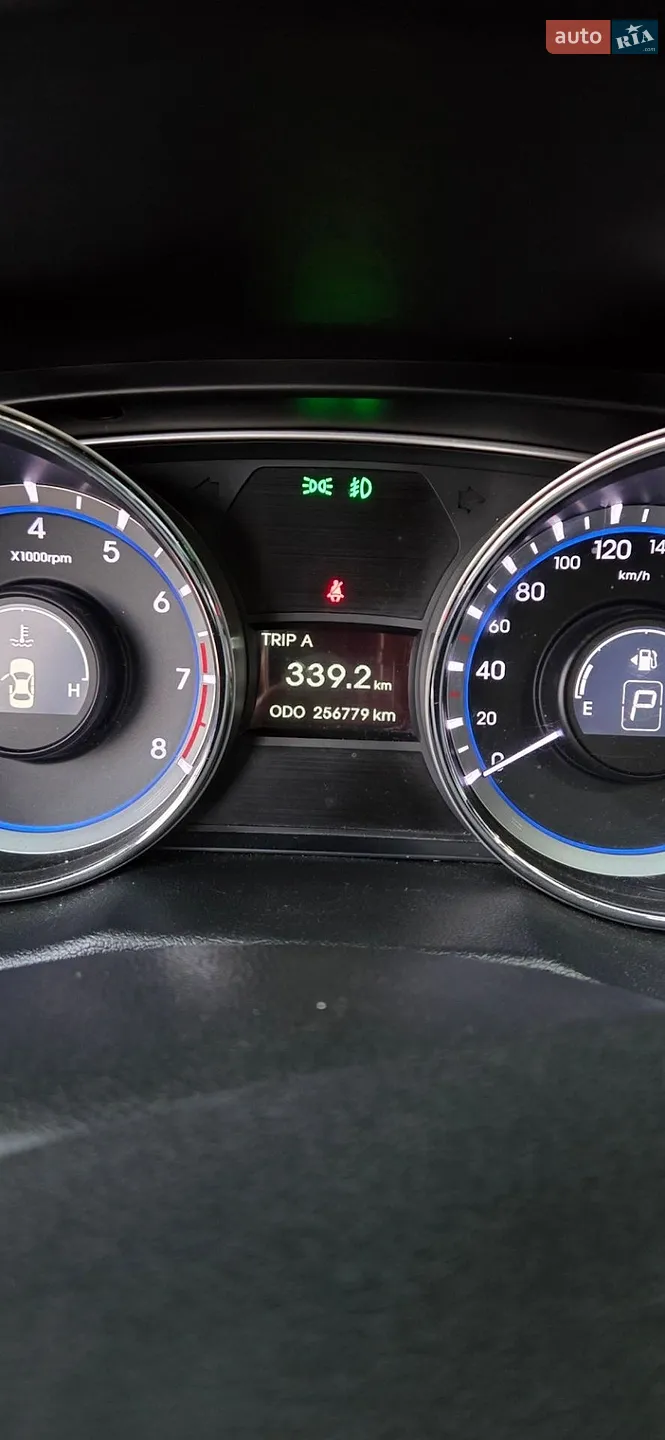 2011 Hyundai Sonata - мініатюра 11