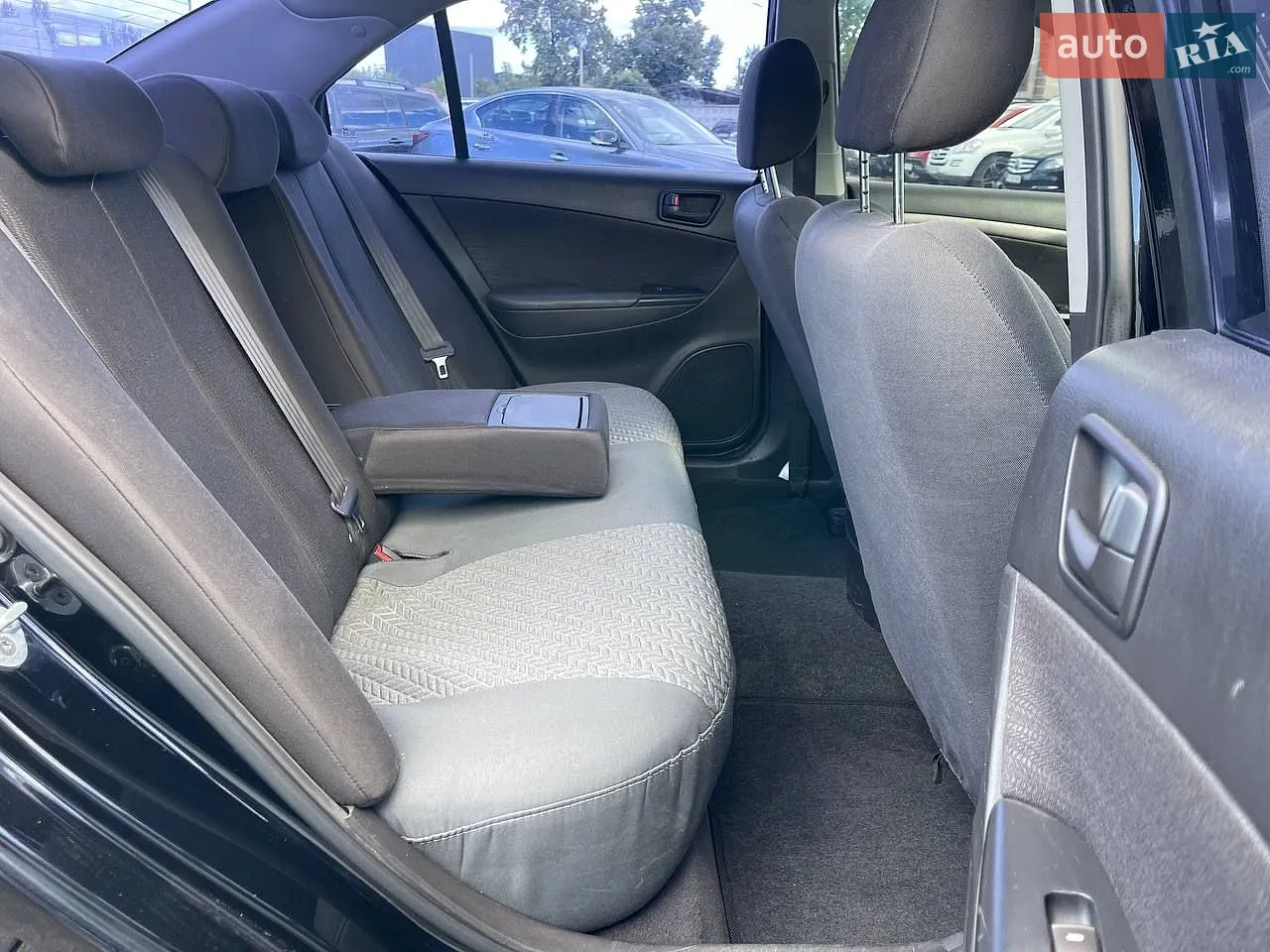 2010 Hyundai Sonata - мініатюра 11