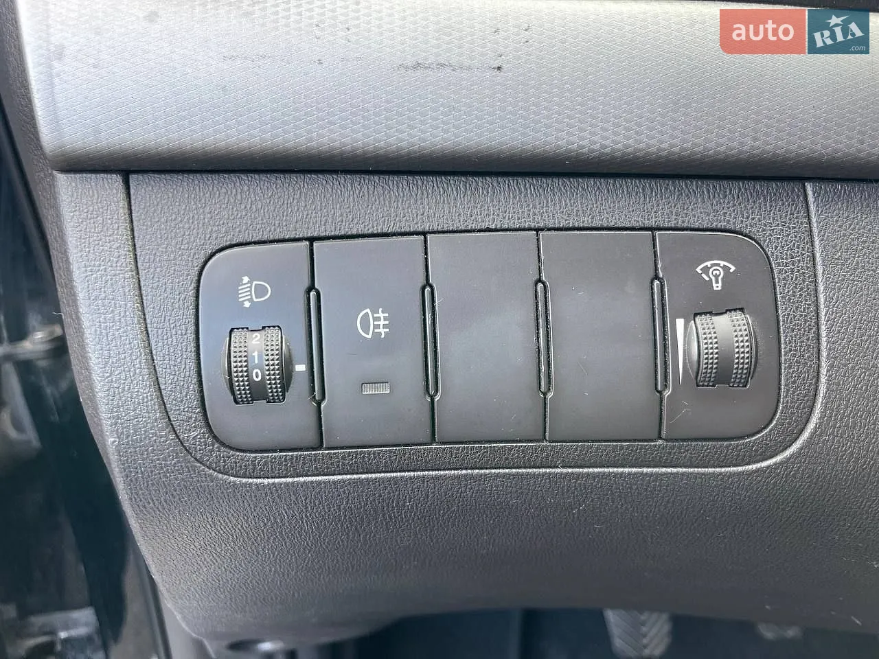 2010 Hyundai Sonata - мініатюра 17