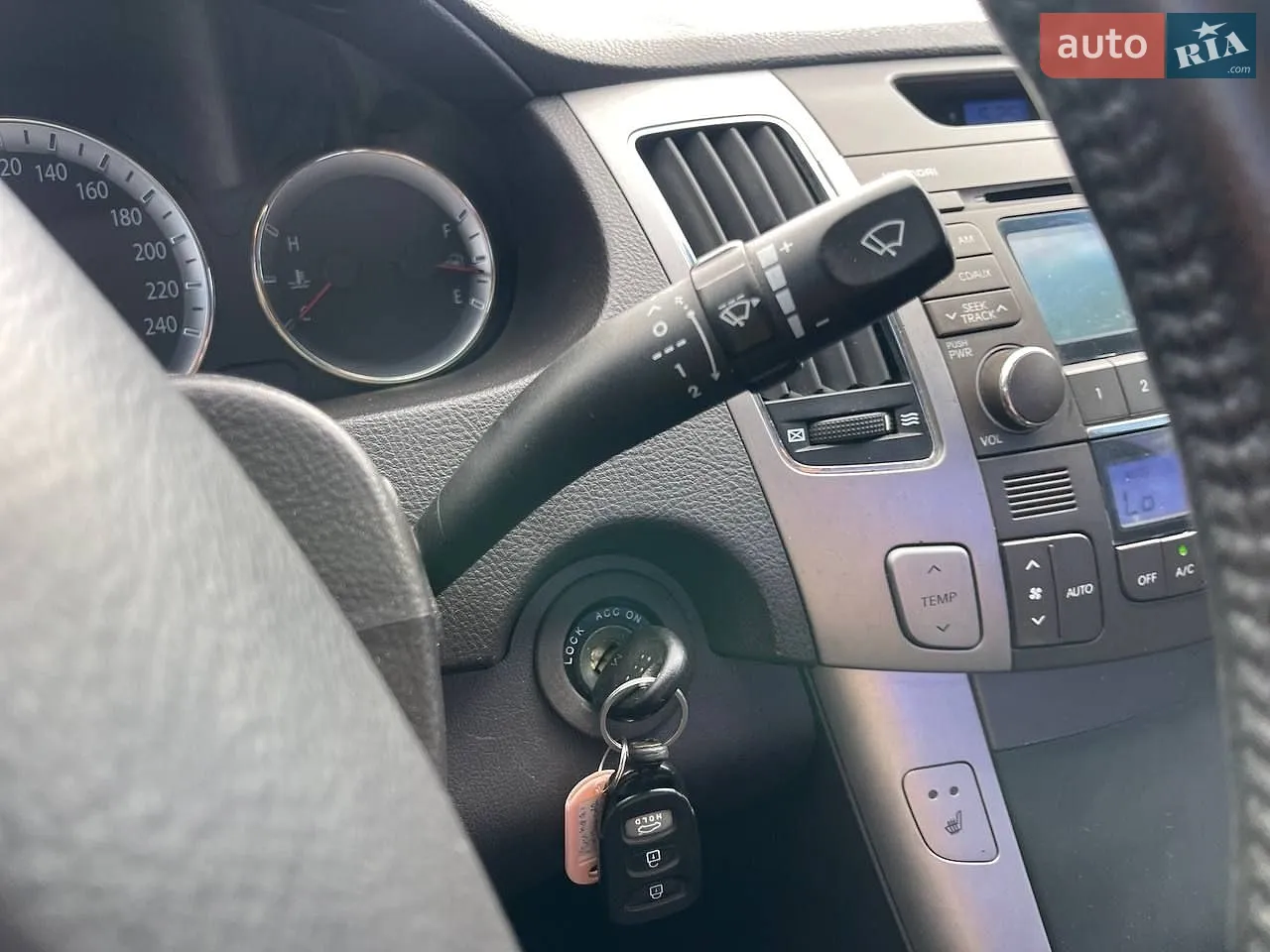 2010 Hyundai Sonata - мініатюра 20