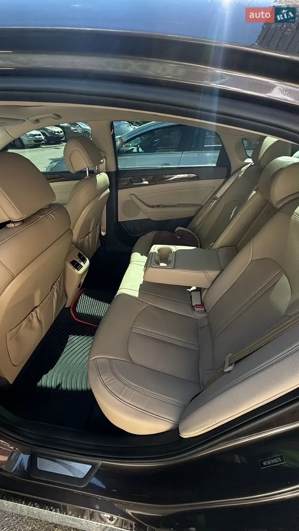 2017 Hyundai Sonata - мініатюра 11