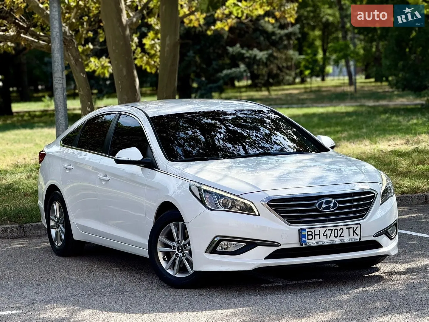 2016 Hyundai Sonata - мініатюра 20