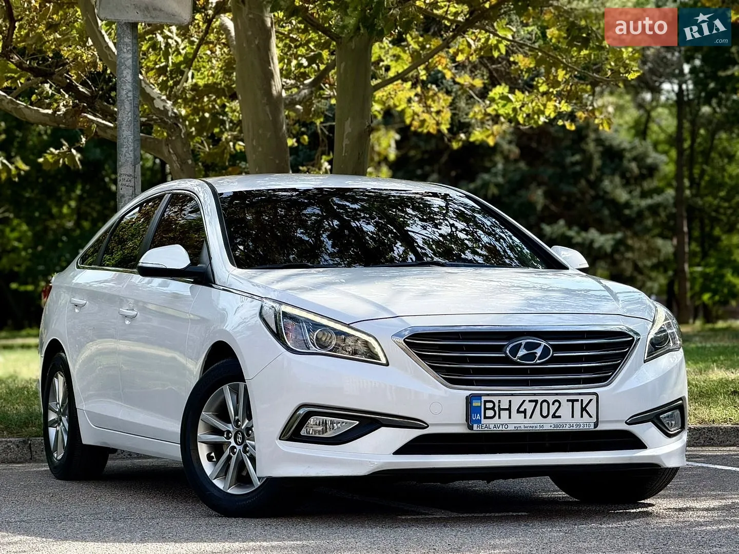 2016 Hyundai Sonata - мініатюра 18