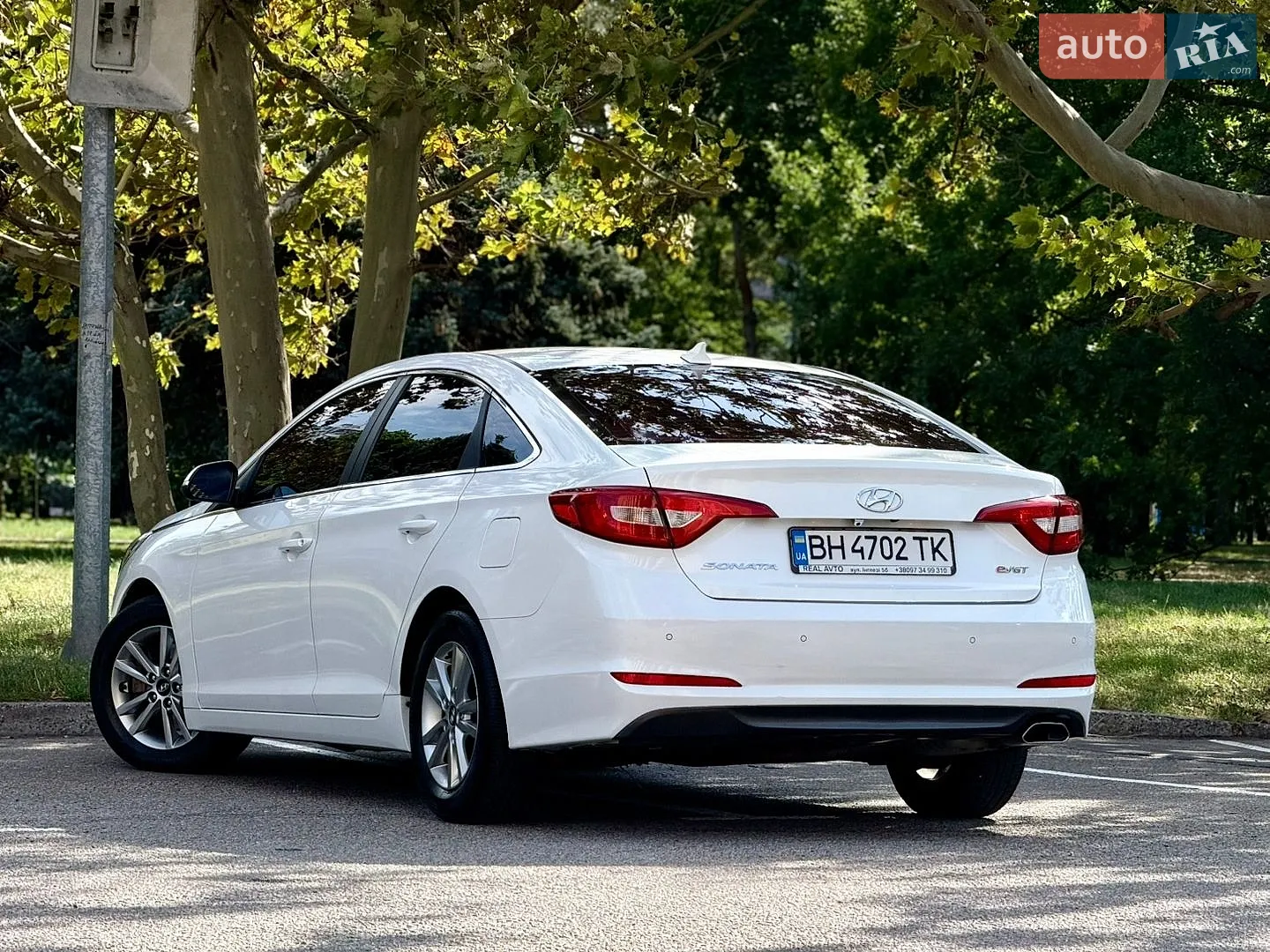 2016 Hyundai Sonata - мініатюра 26