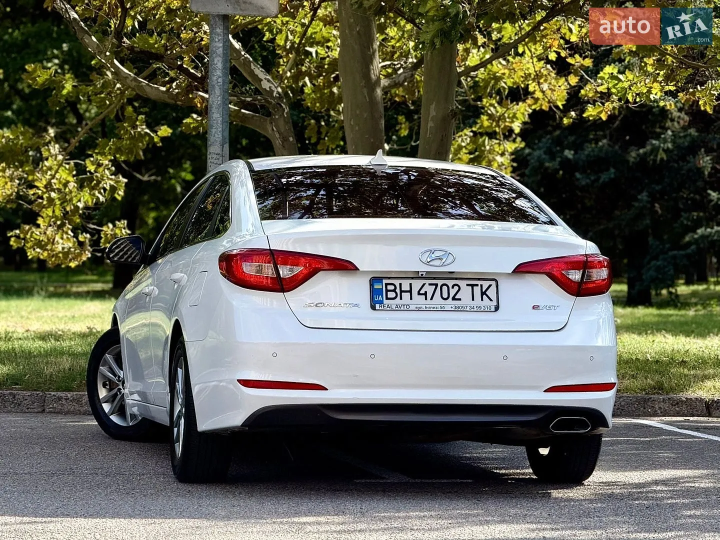 2016 Hyundai Sonata - мініатюра 28
