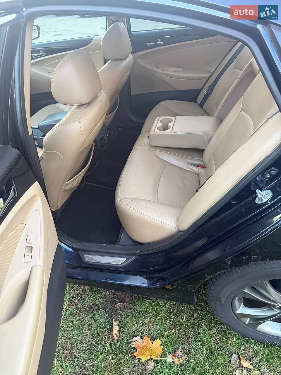 2010 Hyundai Sonata - мініатюра 21