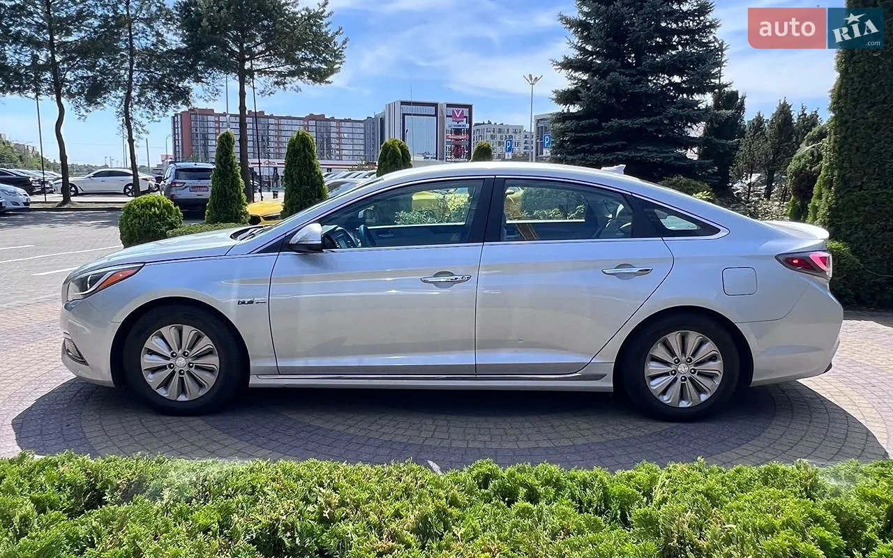 2016 Hyundai Sonata - мініатюра 4