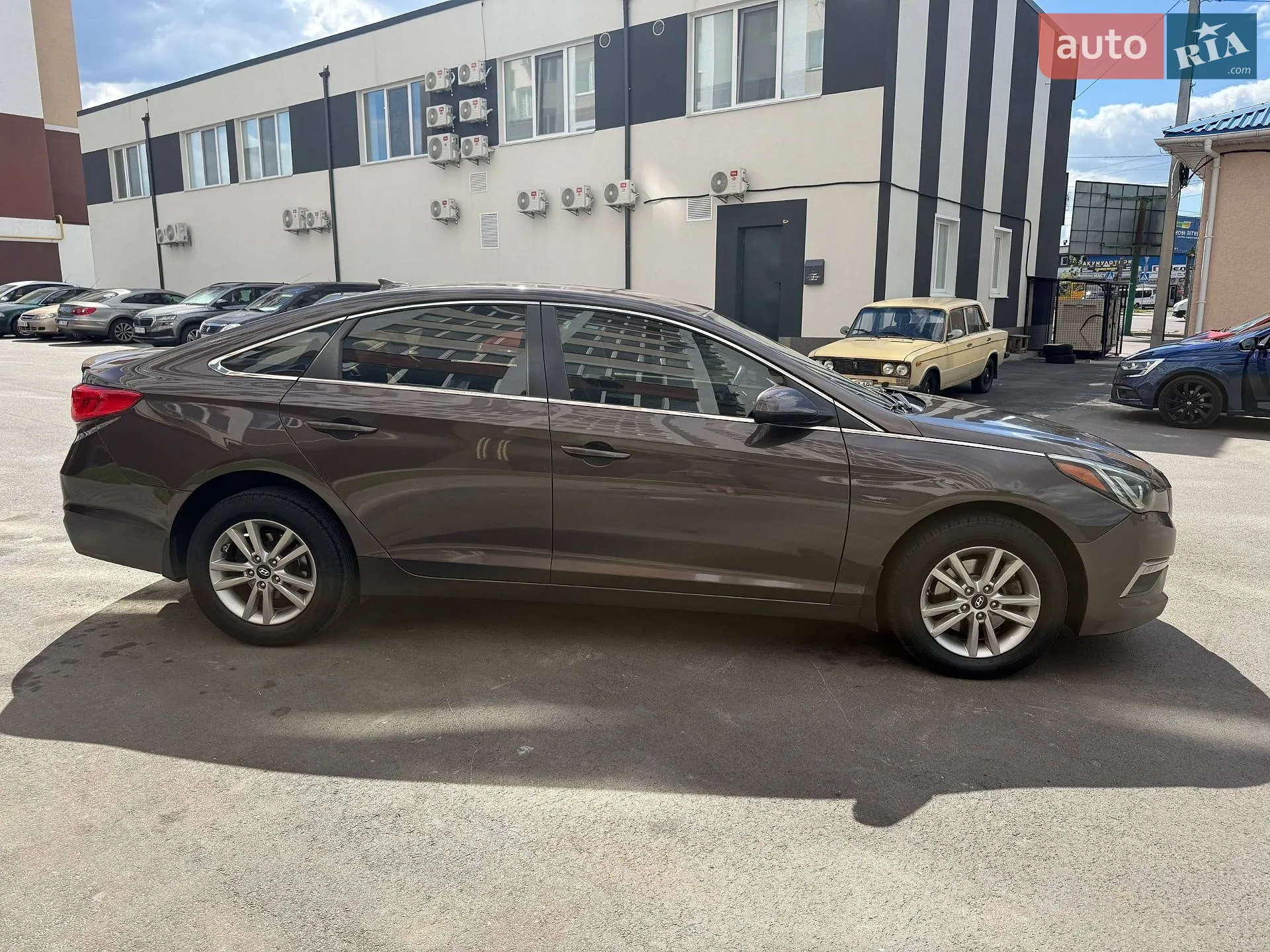 2015 Hyundai Sonata - мініатюра 8
