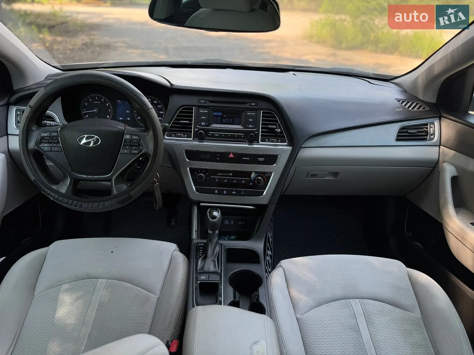 2015 Hyundai Sonata - мініатюра 16