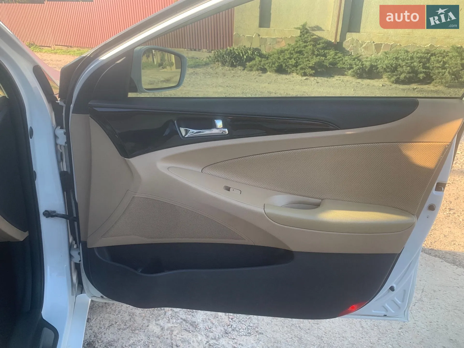 2011 Hyundai Sonata - мініатюра 16