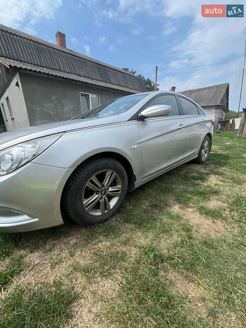 2011 Hyundai Sonata - мініатюра 9