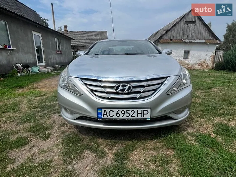 Hyundai Sonata 2011