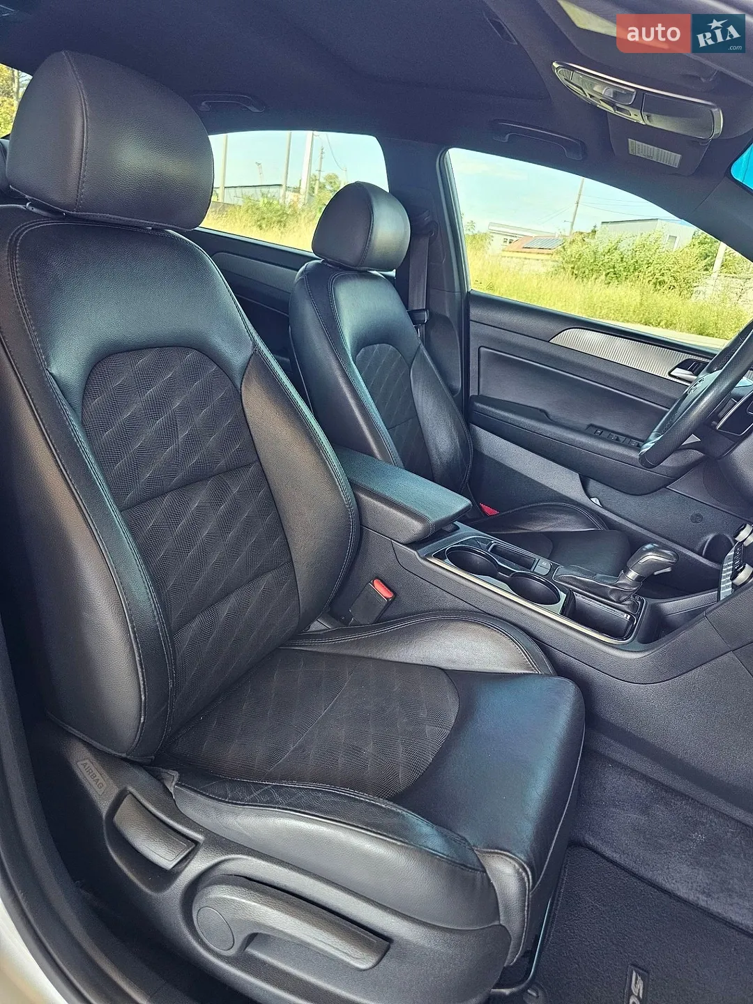 2018 Hyundai Sonata - мініатюра 25