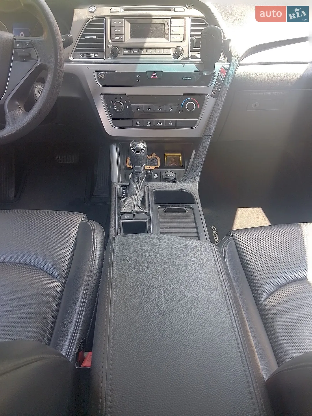 2016 Hyundai Sonata - мініатюра 21