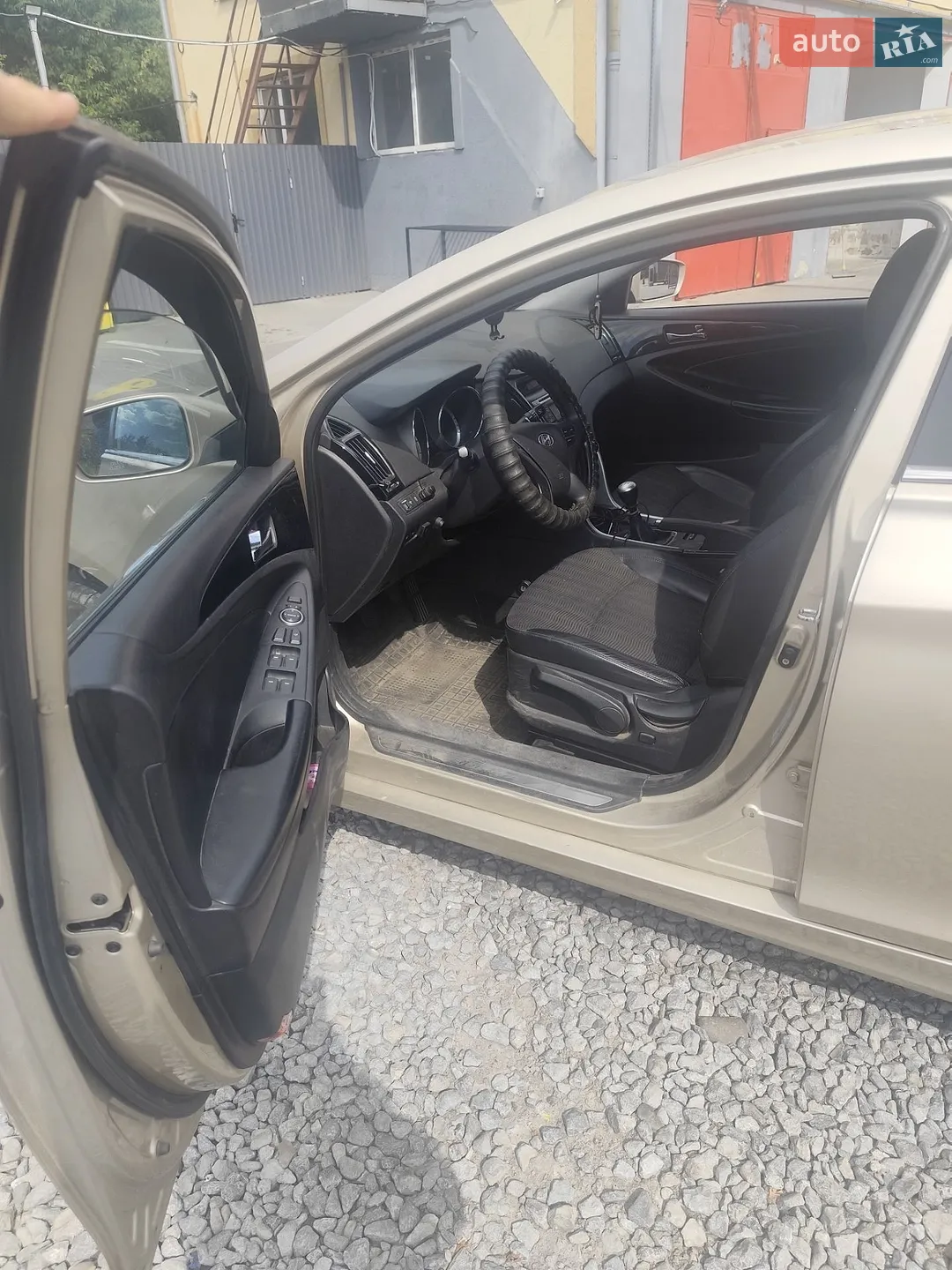 2010 Hyundai Sonata - мініатюра 10