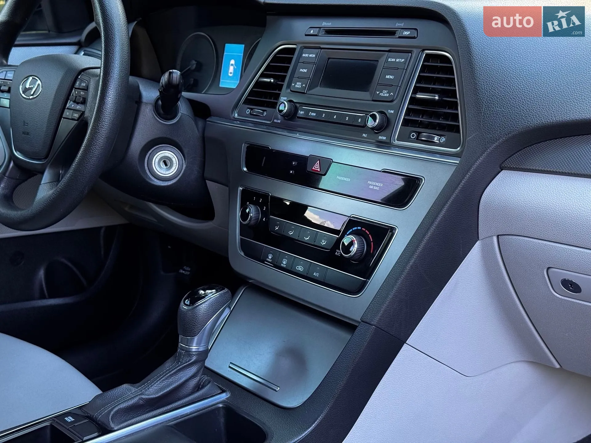 2016 Hyundai Sonata - мініатюра 40