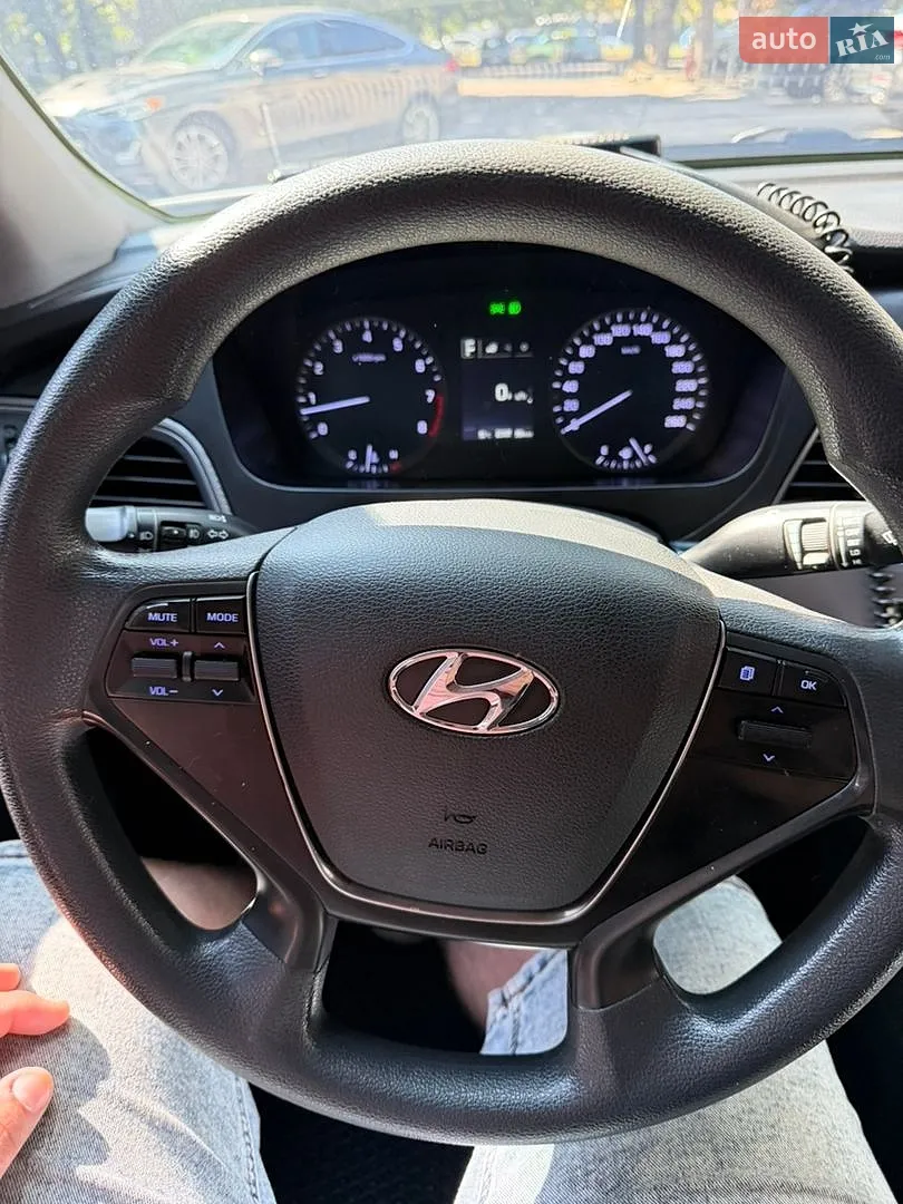 2017 Hyundai Sonata - мініатюра 21