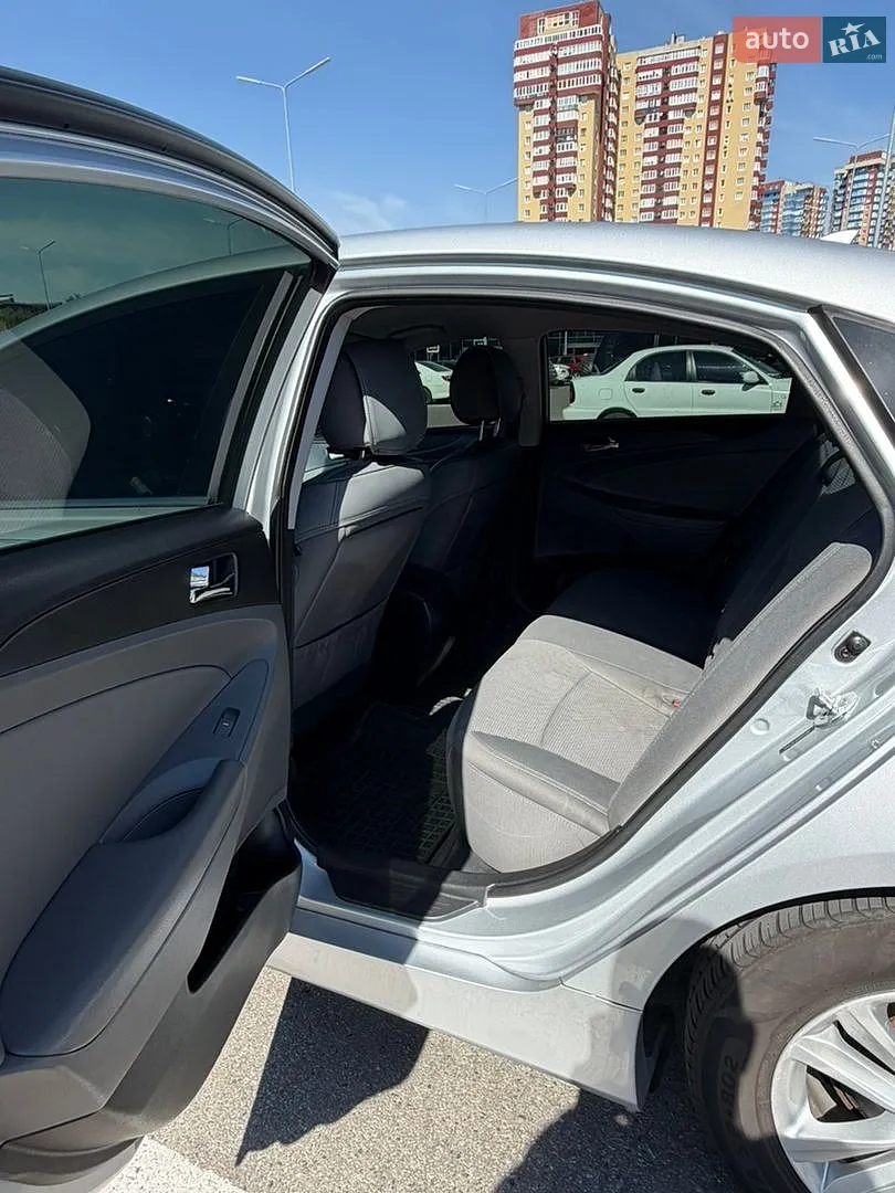2014 Hyundai Sonata - мініатюра 8