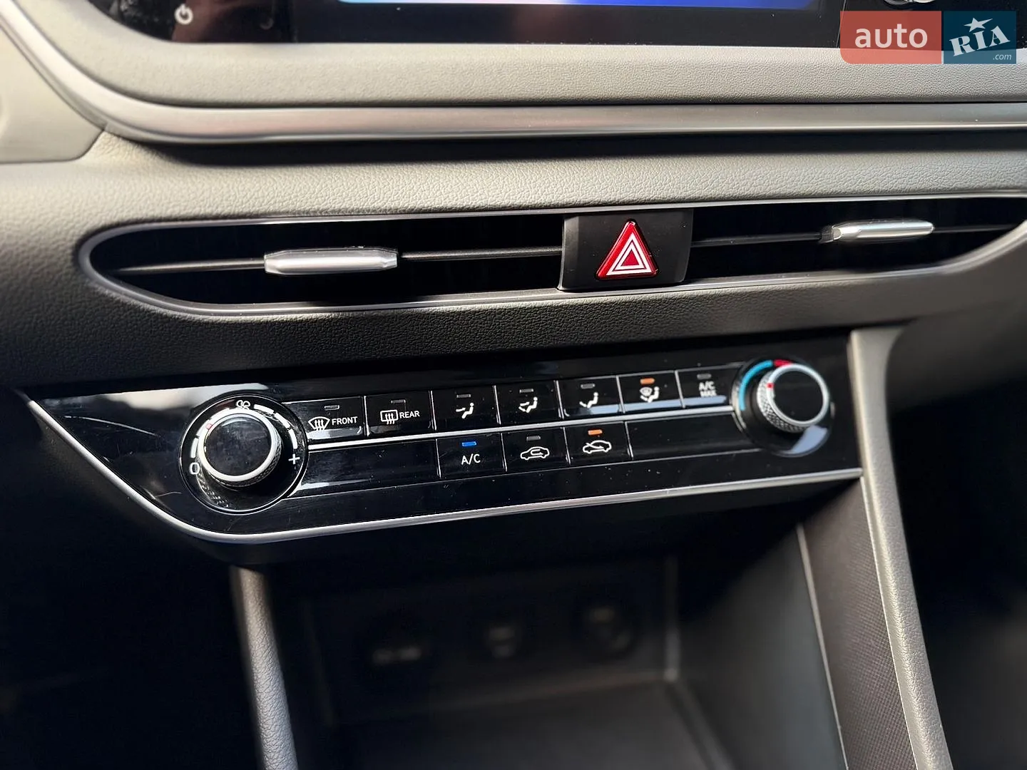 2023 Hyundai Sonata - мініатюра 19
