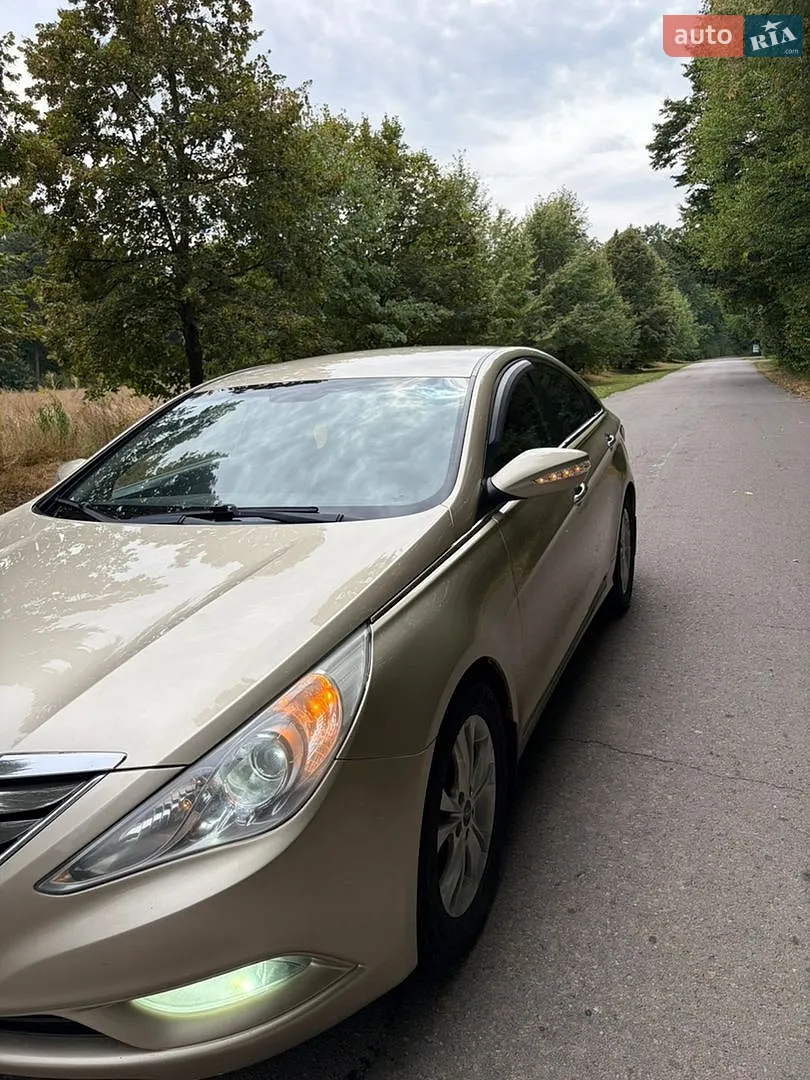 2010 Hyundai Sonata - мініатюра 2