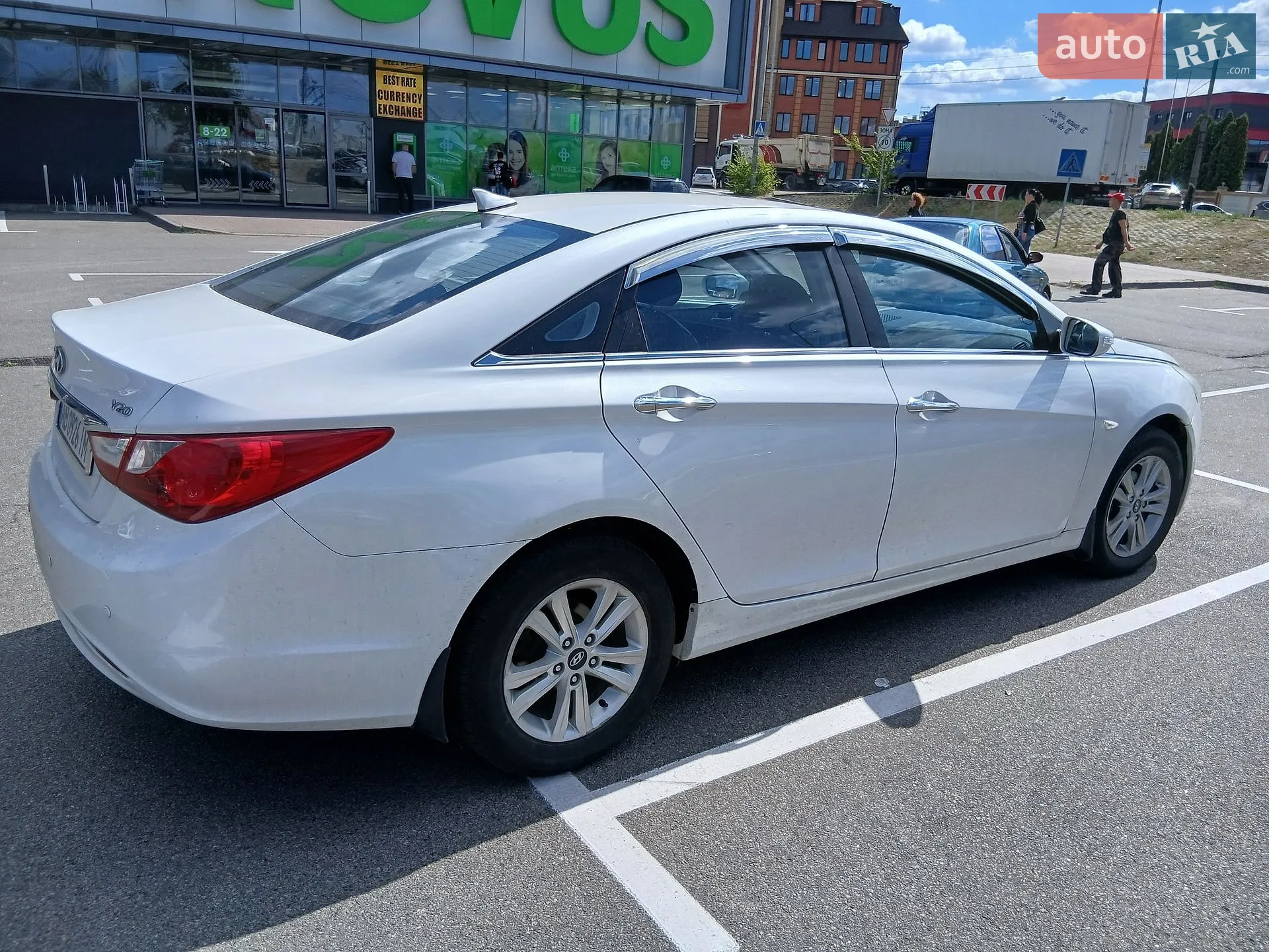 2010 Hyundai Sonata - мініатюра 5