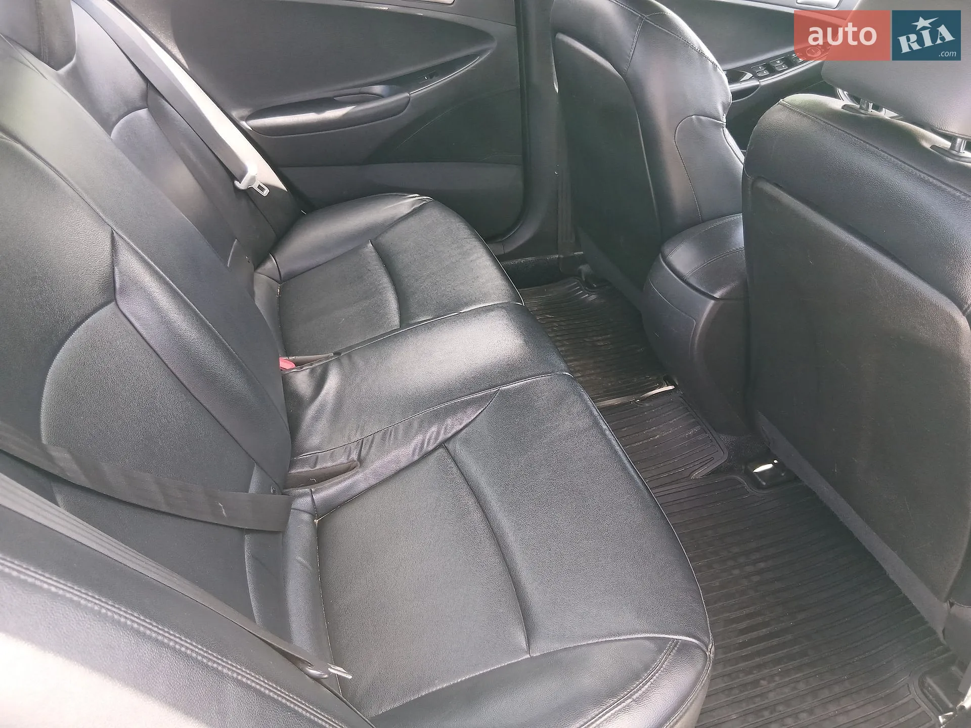 2010 Hyundai Sonata - мініатюра 6
