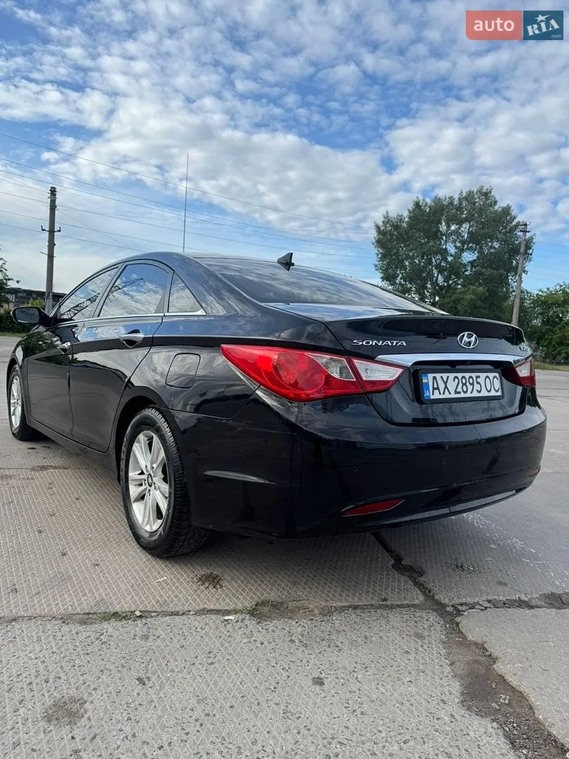 2010 Hyundai Sonata - мініатюра 4