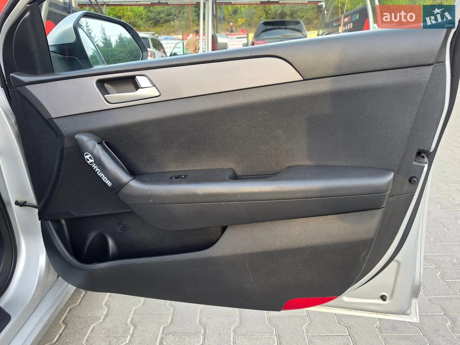2015 Hyundai Sonata - мініатюра 32