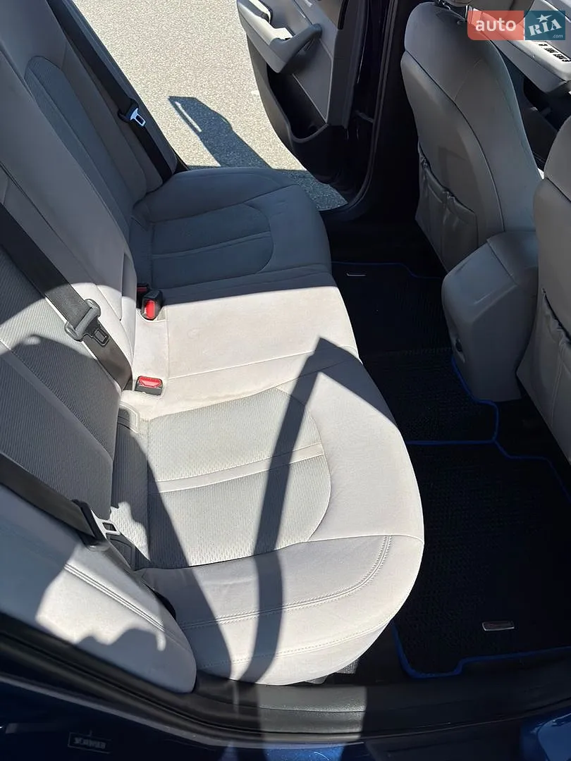 2016 Hyundai Sonata - мініатюра 14
