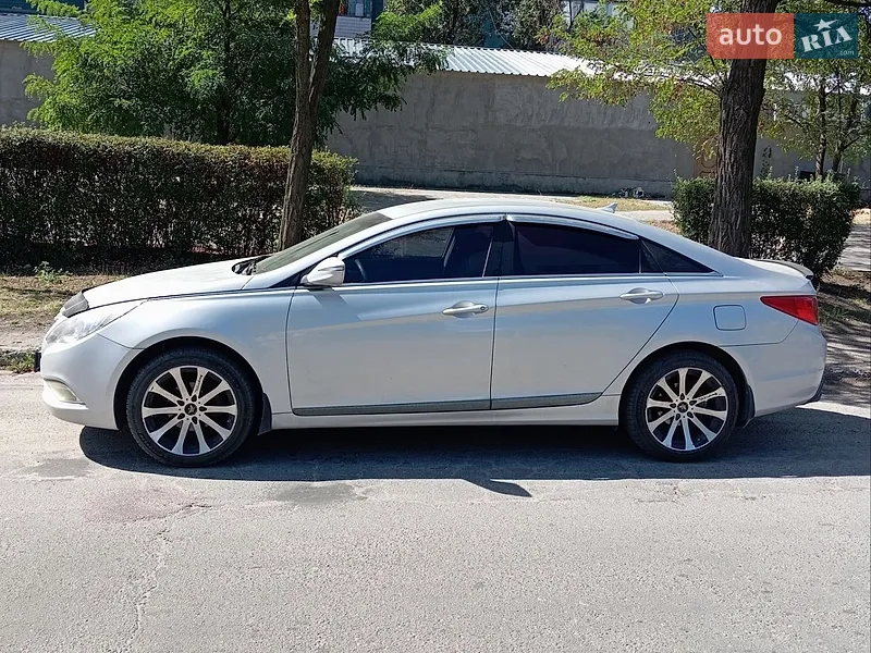 Hyundai Sonata