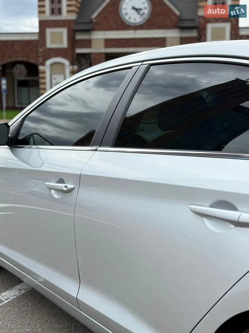 2015 Hyundai Sonata - мініатюра 19