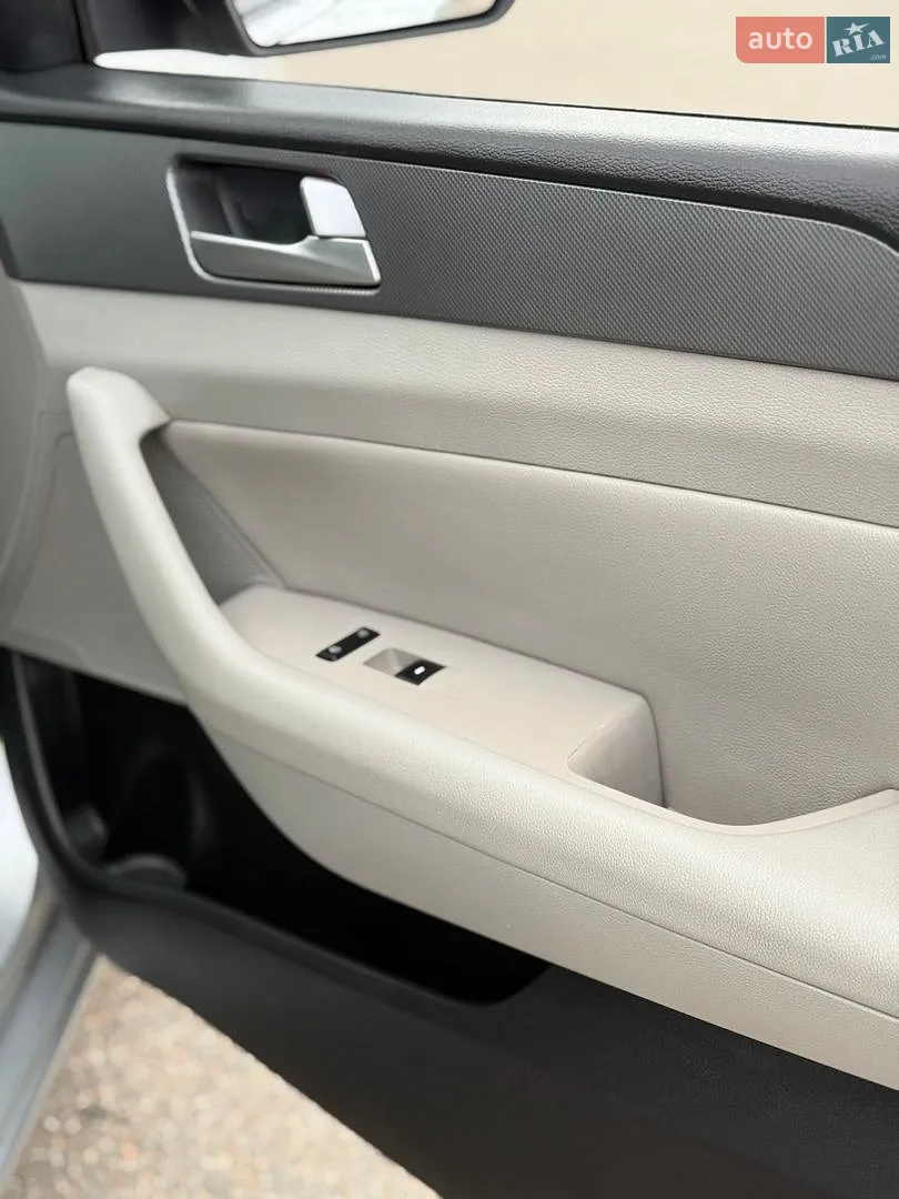 2015 Hyundai Sonata - мініатюра 25