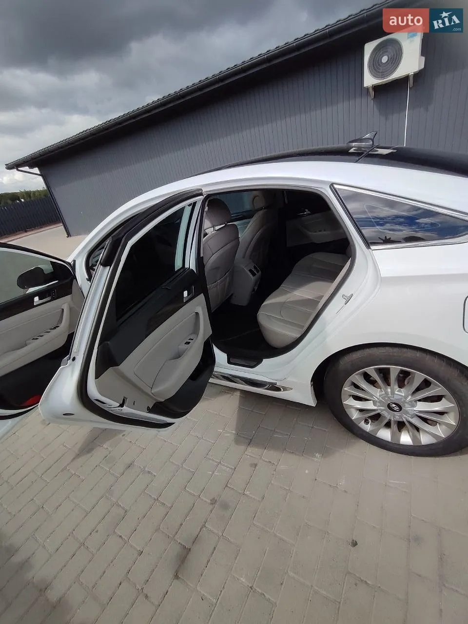 2014 Hyundai Sonata - мініатюра 8