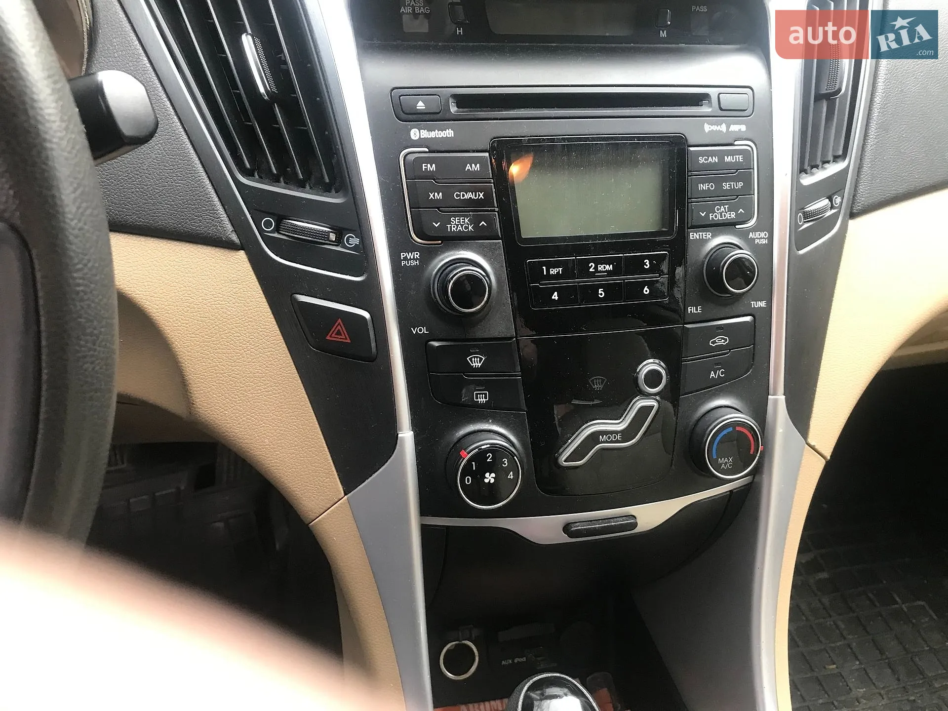 2010 Hyundai Sonata - мініатюра 8