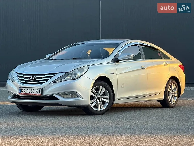 Hyundai Sonata 2012