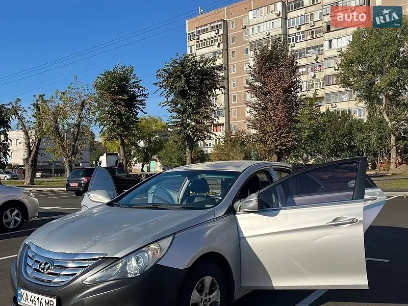 Hyundai Sonata 2013
