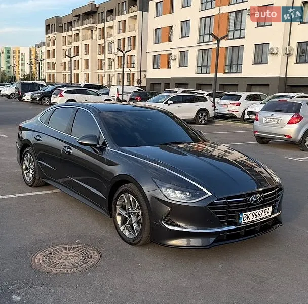 Hyundai Sonata