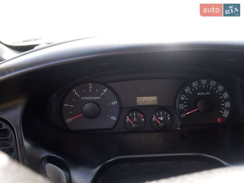 Мінівен Hyundai Starex 2006 в Одесі