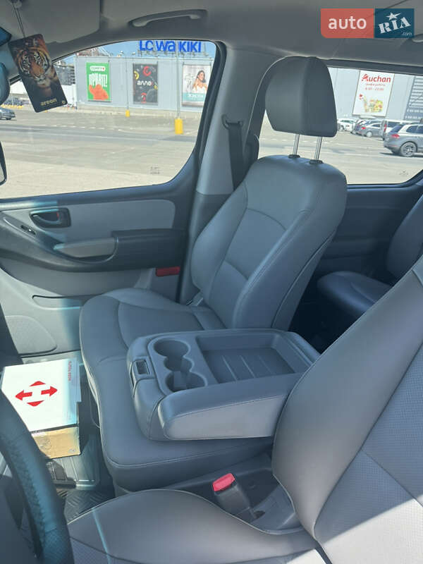 Минивэн Hyundai Starex 2017 в Одессе фото 10 Минивэн Hyundai Starex 2017 в Одессе