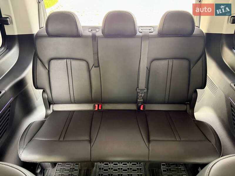Мінівен Hyundai Staria 2021 в Дніпрі