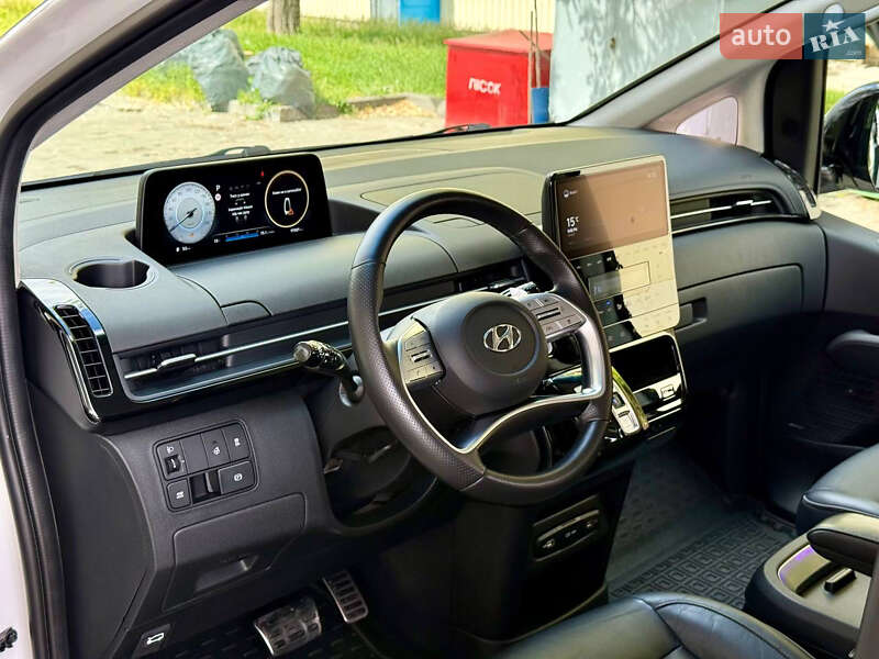 Мінівен Hyundai Staria 2021 в Дніпрі